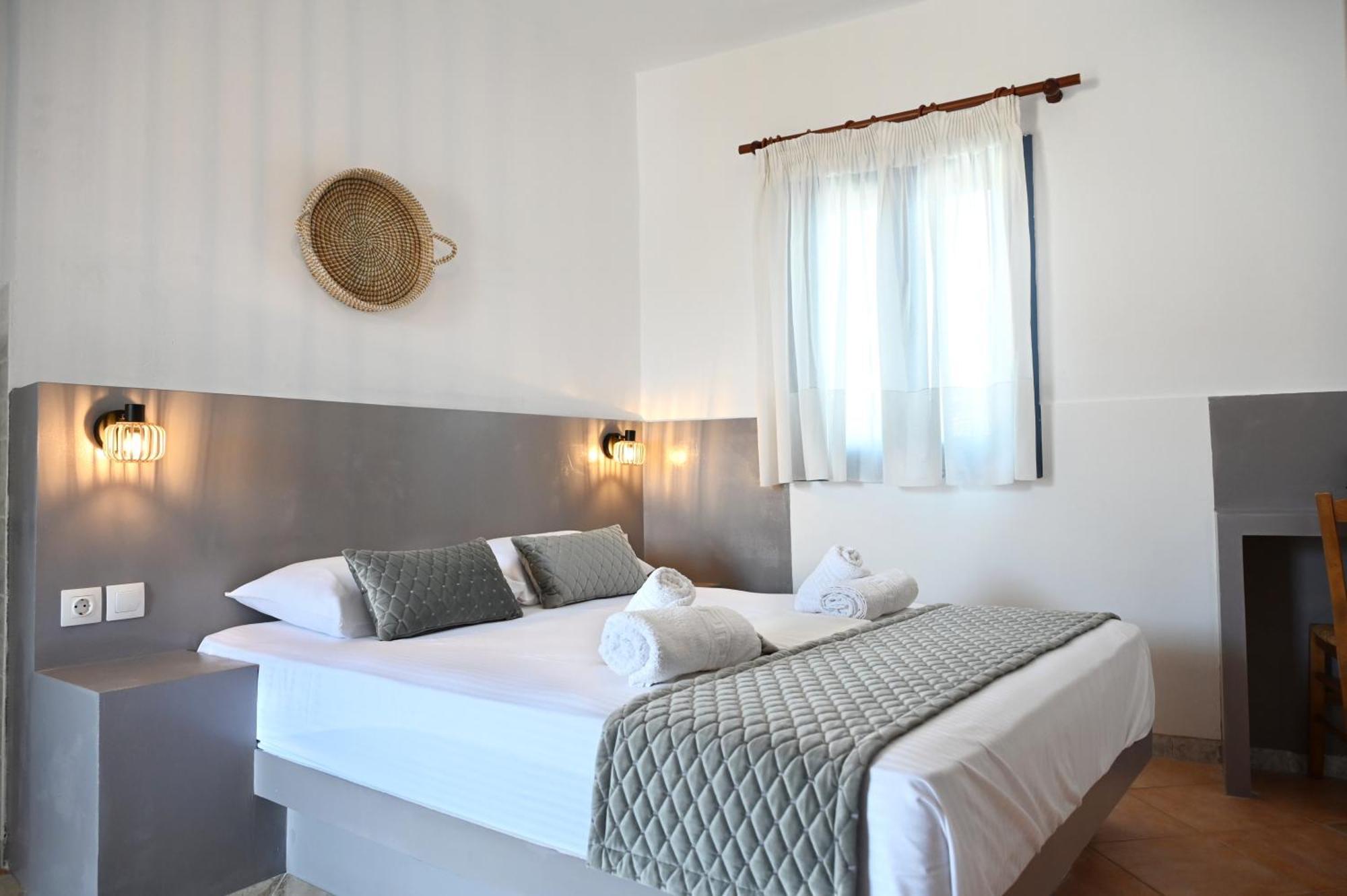Oneiro Rooms Kythnos Kanala Экстерьер фото